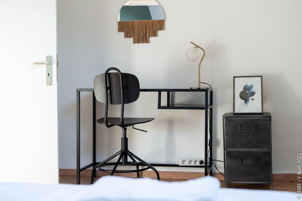 At The Water's Edge, Warmthy - Small Price Apartment