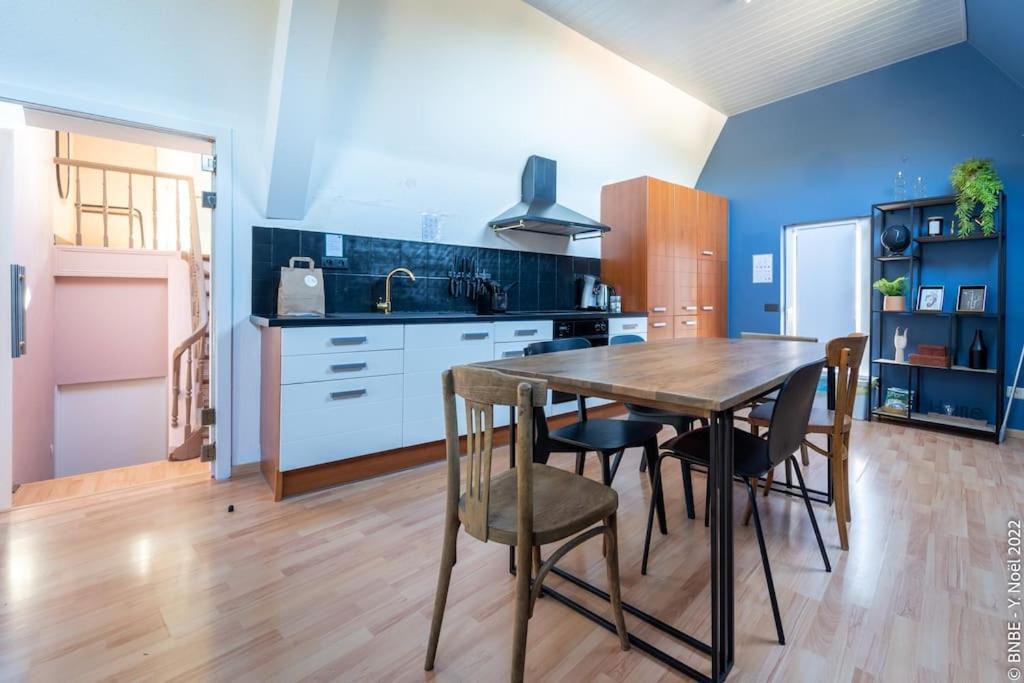 Apartment At The Water's Edge, Warmthy - Small Price